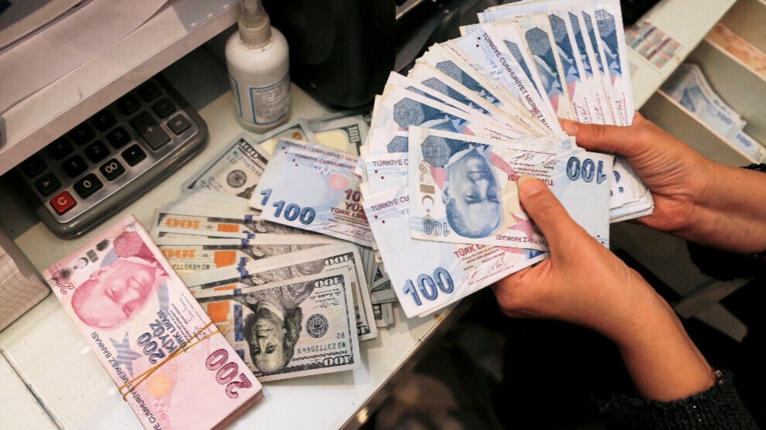 لیر ترکیه به پایین‌ترین نرخ خود در تاریخ رسید